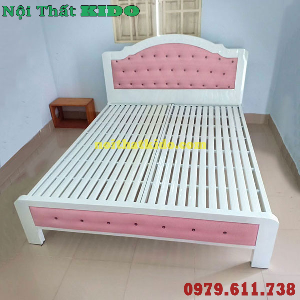 Giường sắt 2m x 2m