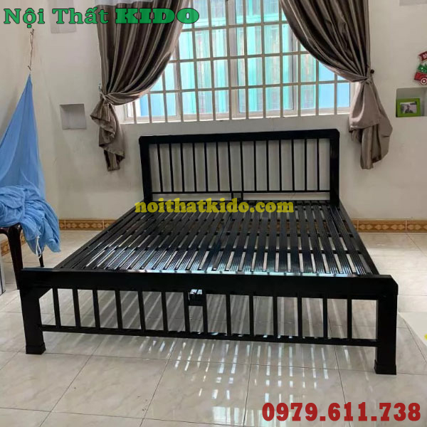 Giường sắt 1m4 x 2m