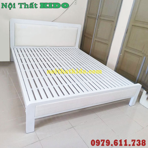 Giường sắt 1m4 x 2m