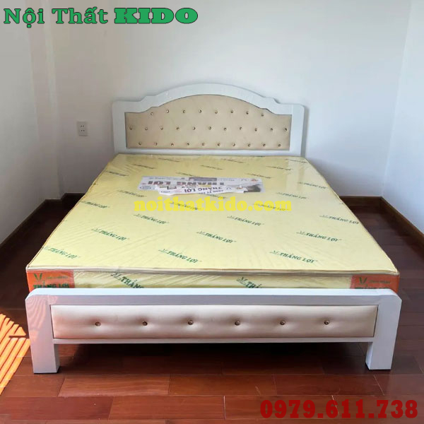 Giường sắt 1m6 x 2m