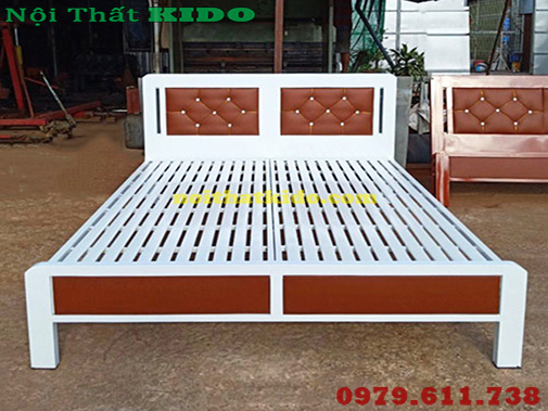 Giường sắt 1m6 x 2m