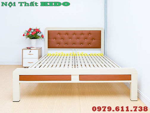 Giường sắt 1m8 x 2m