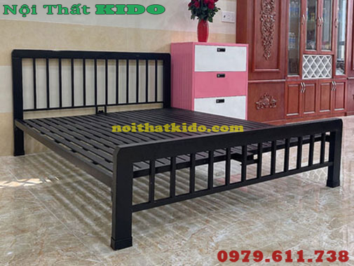 Giường sắt 2m x 2m