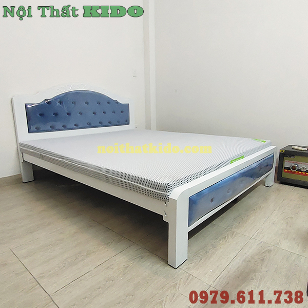 Giường sắt 2m x 2m2