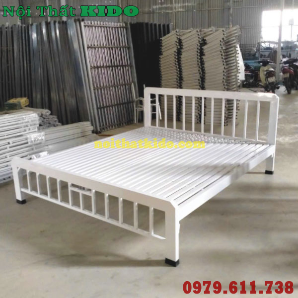 Giường sắt 2m x 2m2