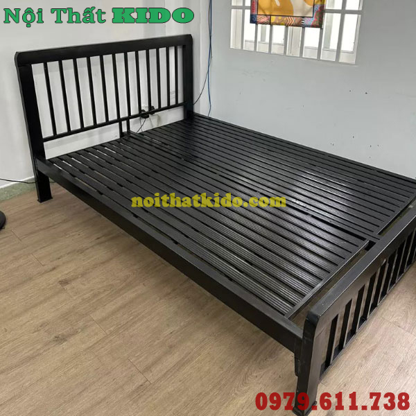 Giường sắt hộp 1m8x2m kiểu đơn giản