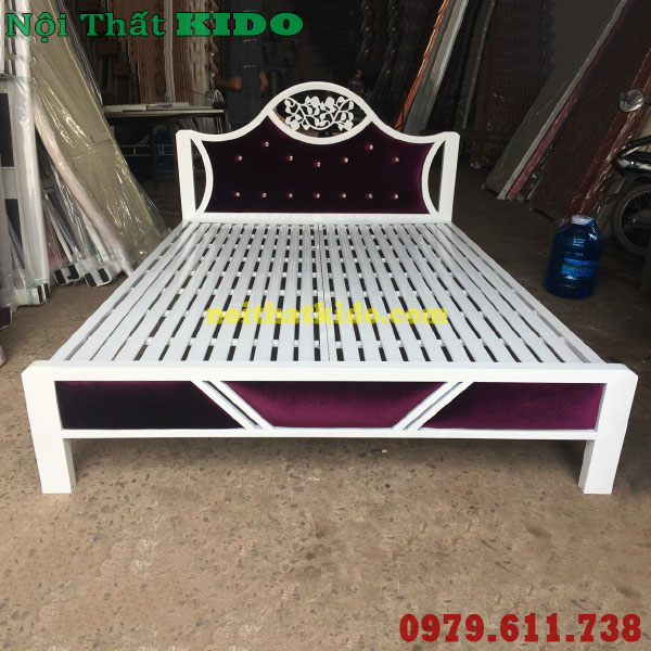 Giường sắt 1m8 x 2m