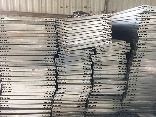 Nhận gia công giường sắt và giường tầng sắt theo yêu cầu giá rẻ