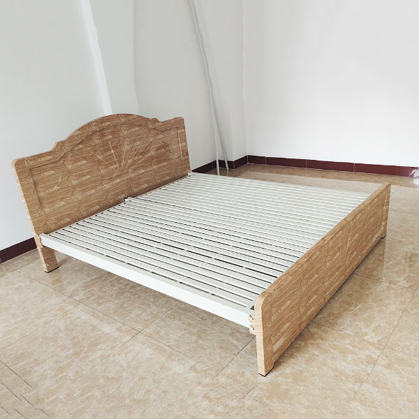 Giường sắt Quận 2