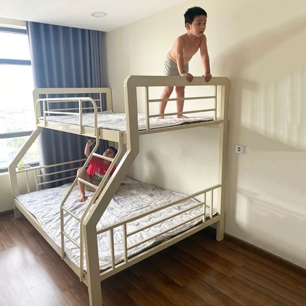 Giường tầng sắt