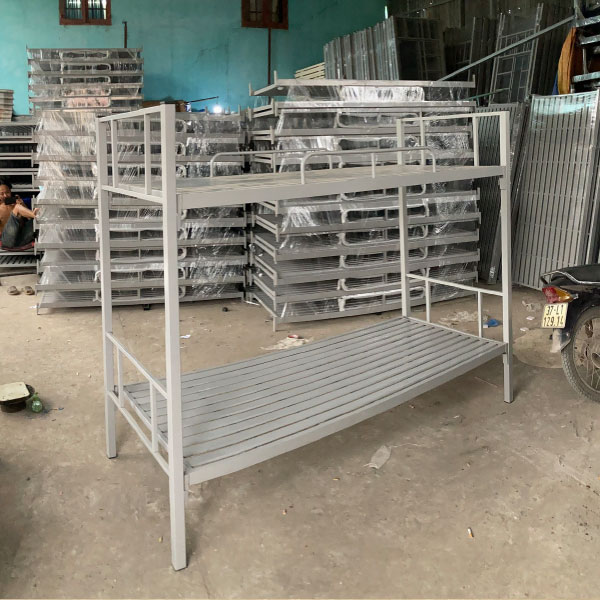 Giường tầng sắt