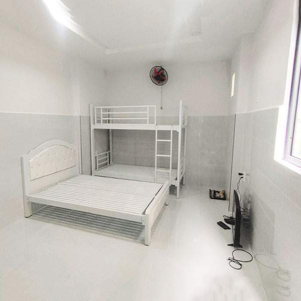 Giường sắt Quận 1