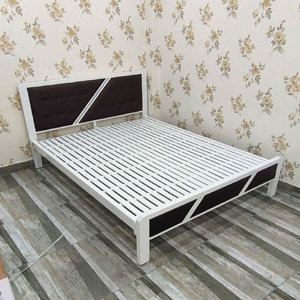 Giường sắt Quận 2