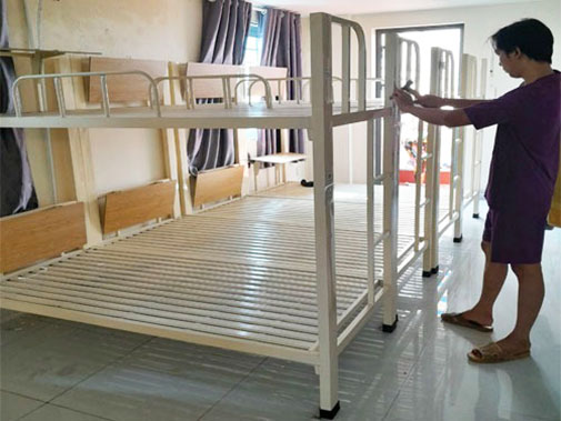 Câu hỏi thường gặp giường tầng sắt có bàn học