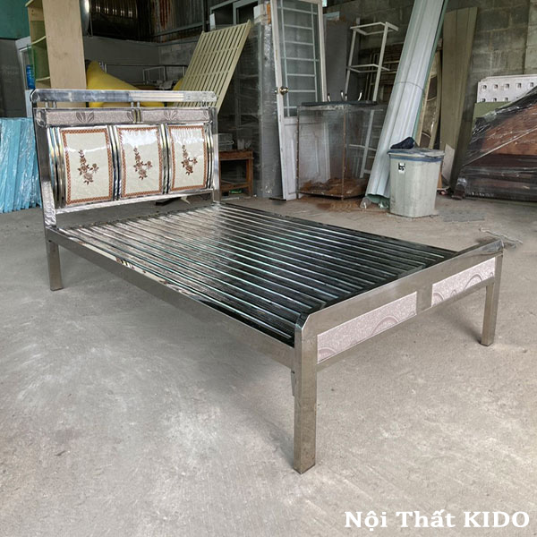 Giường inox 1m2