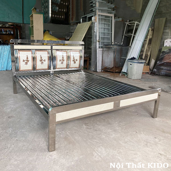 Giường inox 1m6