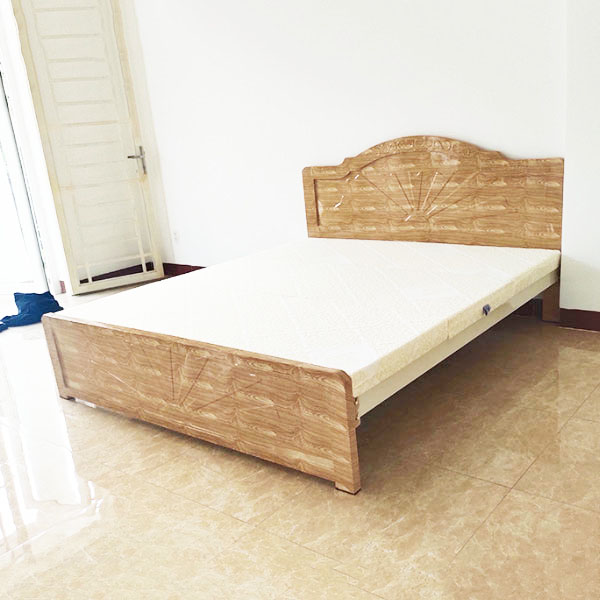 Giường sắt giả gỗ tại Quận 7 mang đến vẻ đẹp giống gỗ tự nhiên