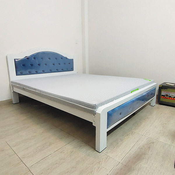 Giường sắt Huyện Bình Chánh