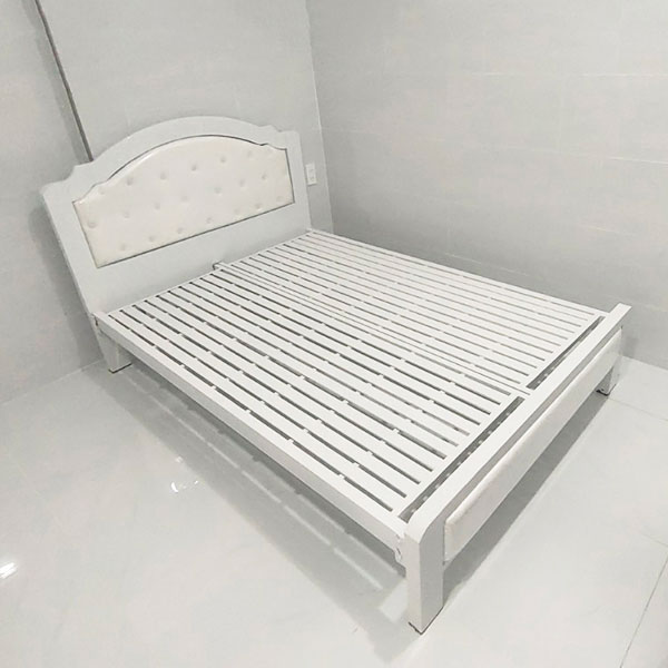 Giường sắt Quận Phú Nhuận