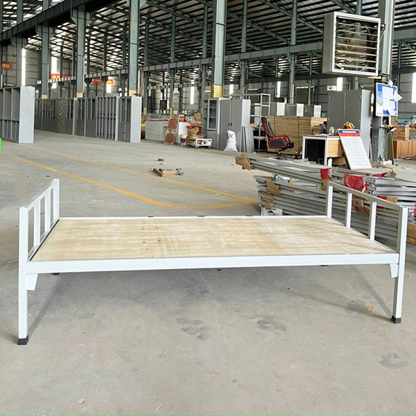 Liên hệ đặt mua giường sắt tại Cần Giờ