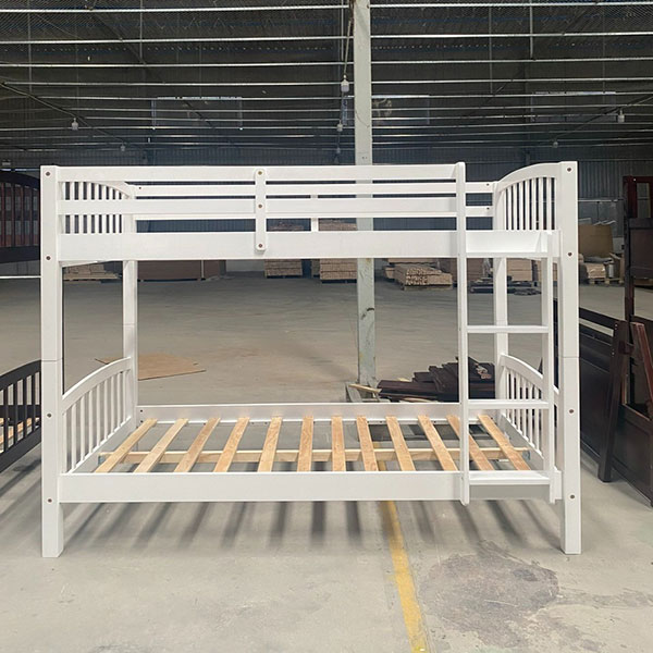 Giường tầng bằng gỗ thông sơn trắng phù hợp với ai