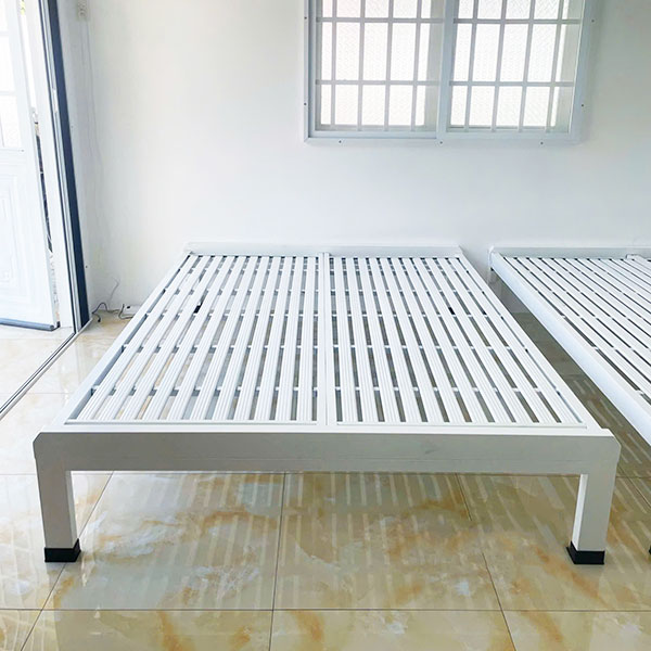 Giường pallet sắt hộp