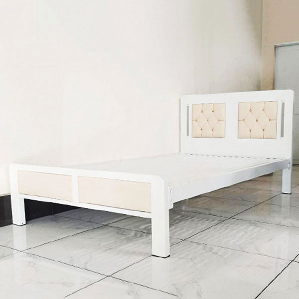 Giường sắt màu trắng Sinvan