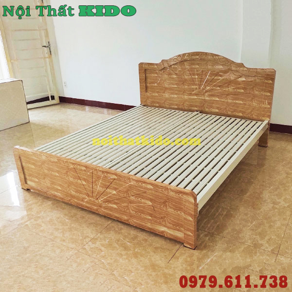 Giường sắt giả gỗ 1m4