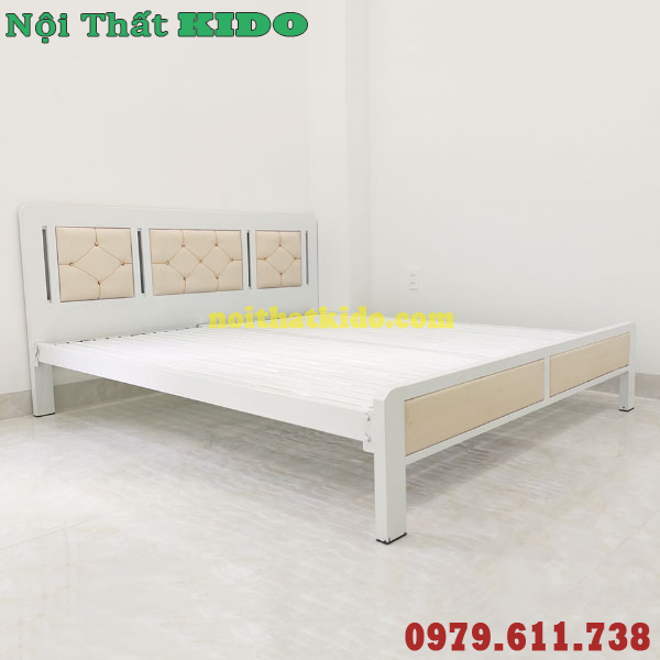 Giường sắt 2mx2m