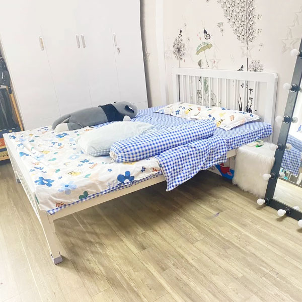 Giường sắt chân cao chống ngập nước