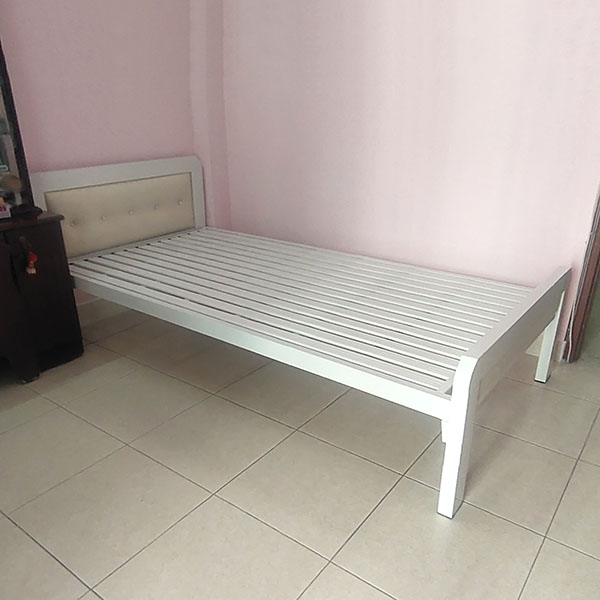 Giường sắt cá nhân