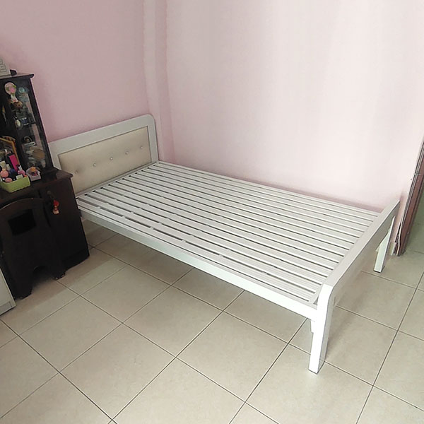 Giường sắt cá nhân