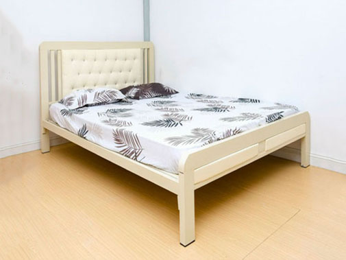 Giường sắt Quận 10