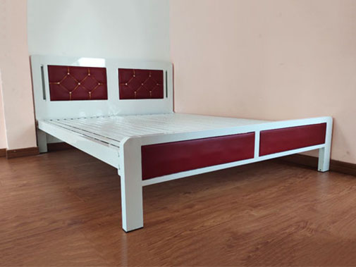 Giường sắt Quận 5