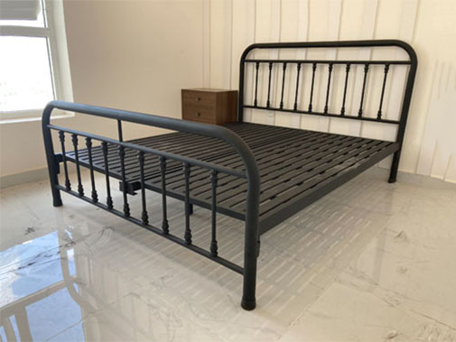 Giường sắt Quận 11