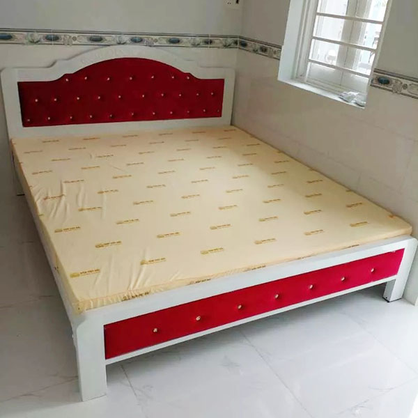 Giường sắt bọc nệm Dakiten
